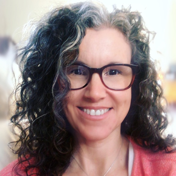 Meet your Posher, Cathy - Picture 1 of 1